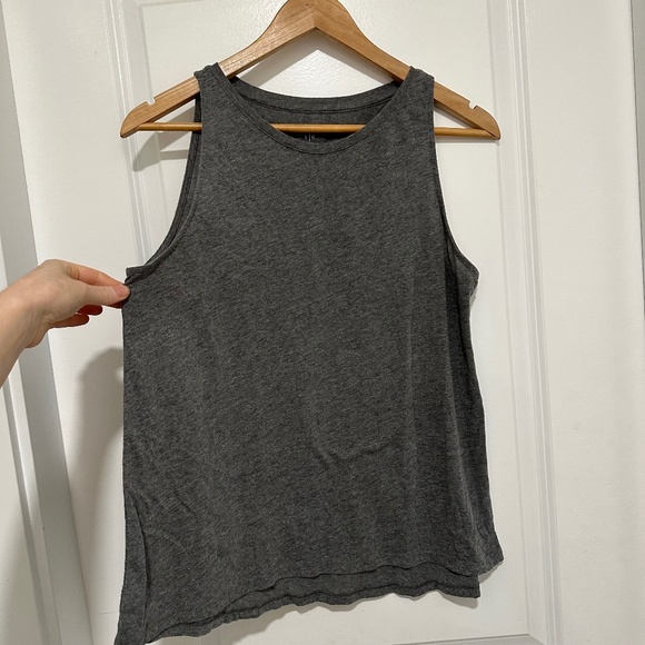 Old Navy | Women’s Gray Sleeveless Tank Top Athletic Size Large - Picture 4 of 6